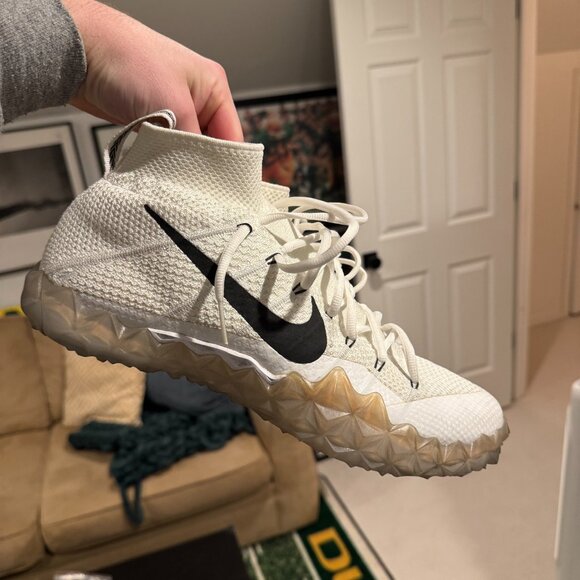 Nike Alpha Sensory Turf Flyknit Sample in White / Black size 11.5 Men main image 8